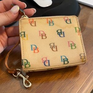 Dooney & Bourke wallet